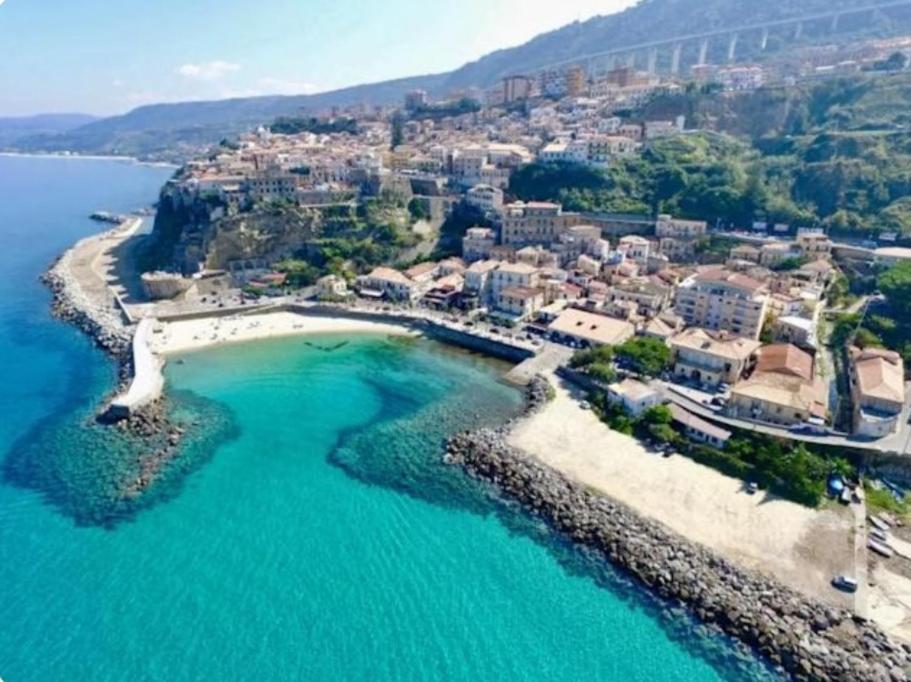 Casa Di Giorgio-Fronte Spiaggia Пиццо Экстерьер фото
